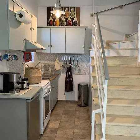 Semi Detached Stone House Great Location Дом отдыха Кардамили