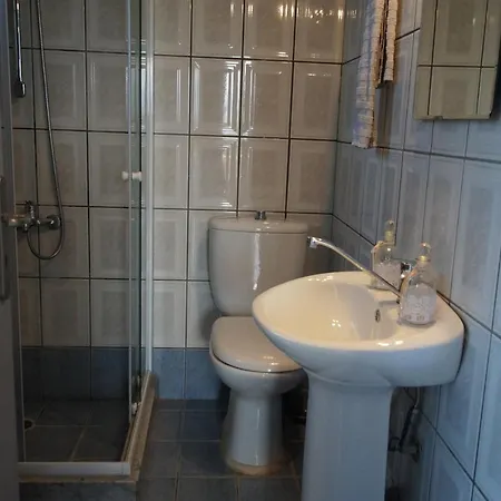 Дом отдыха Semi Detached Stone House Great Location