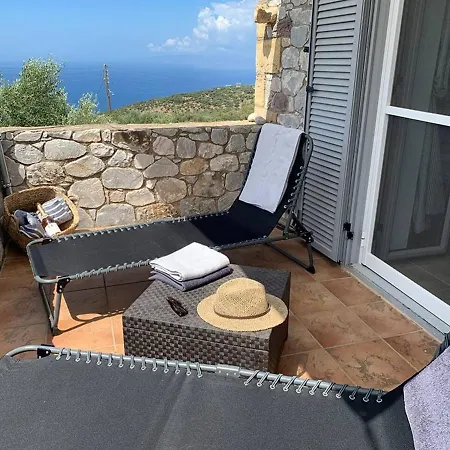Ferienhaus Semi Detached Stone House Great Location Kardhamili