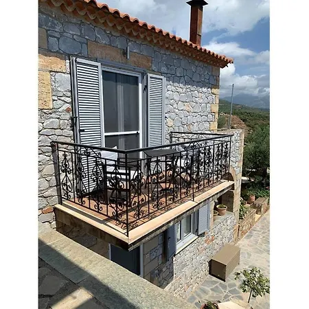 Ferienhaus Semi Detached Stone House Great Location Kardhamili